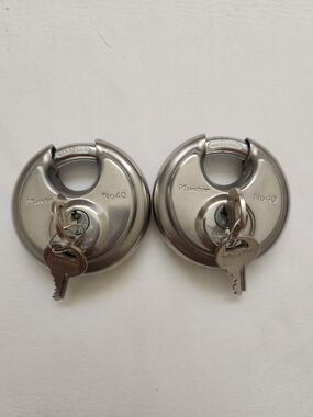 Masters No.40 Stainless Steel Discus Padlocks - Silver (Pair)